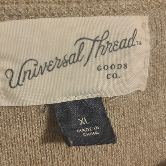 Universal Thread | Women's Beige Wool Blend Crewneck Sweater (Size XL) - Picture 2 of 11